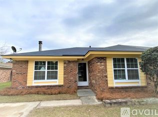 4 Peach Blossom Ct, Savannah, GA 31419