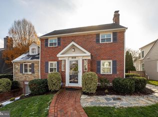 808 Enderby Dr, Alexandria, VA 22302