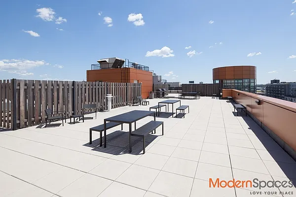 Sold by Modern Spaces | media 12