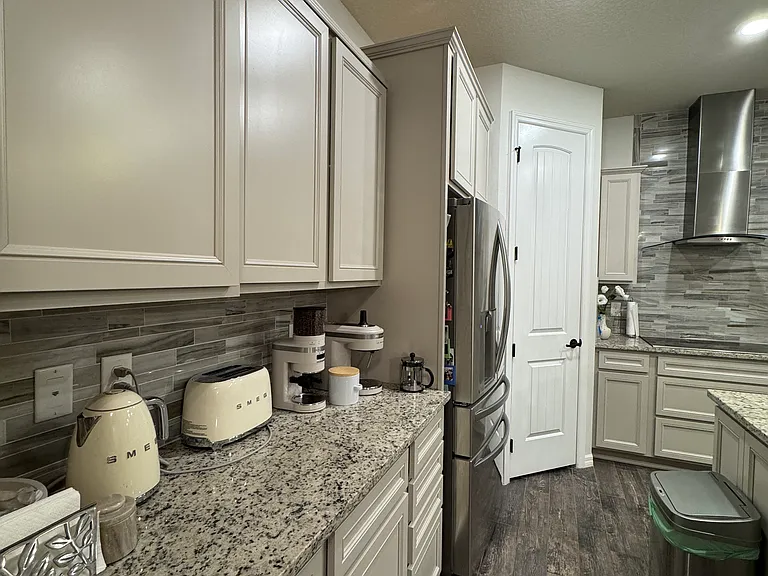 18744 Birchwood Groves Dr — Photo 24