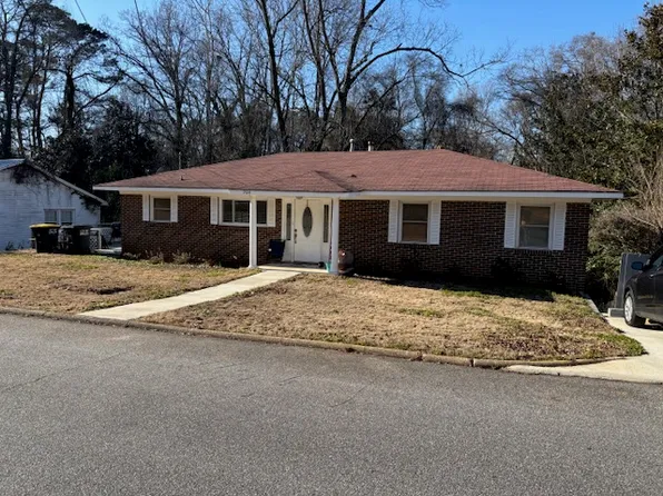 704 8th Ave, Opelika, AL 36801