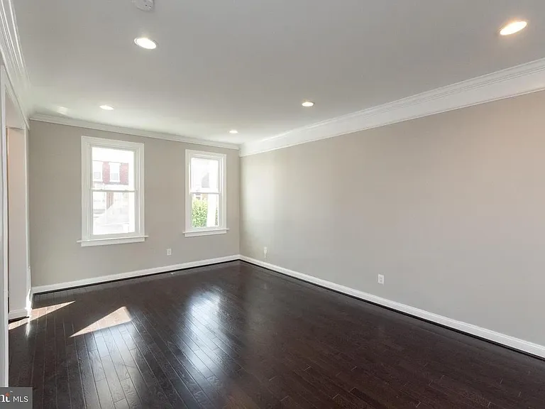 465 Luray Pl NW — Photo 14