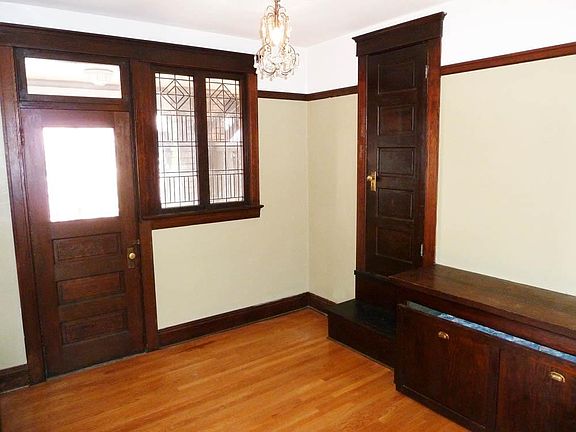 Trundle Guest Bed and Guest Closet in Entry, Balcony off Entry.