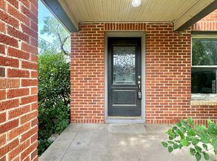 302 S Van Buren St, San Angelo, TX 76901