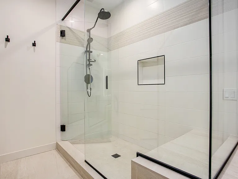 335 Bridge St NW #15 — Photo 19