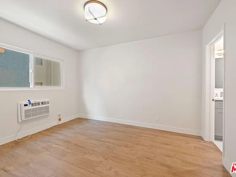 1250 S Crescent Hts #2 — Photo 10