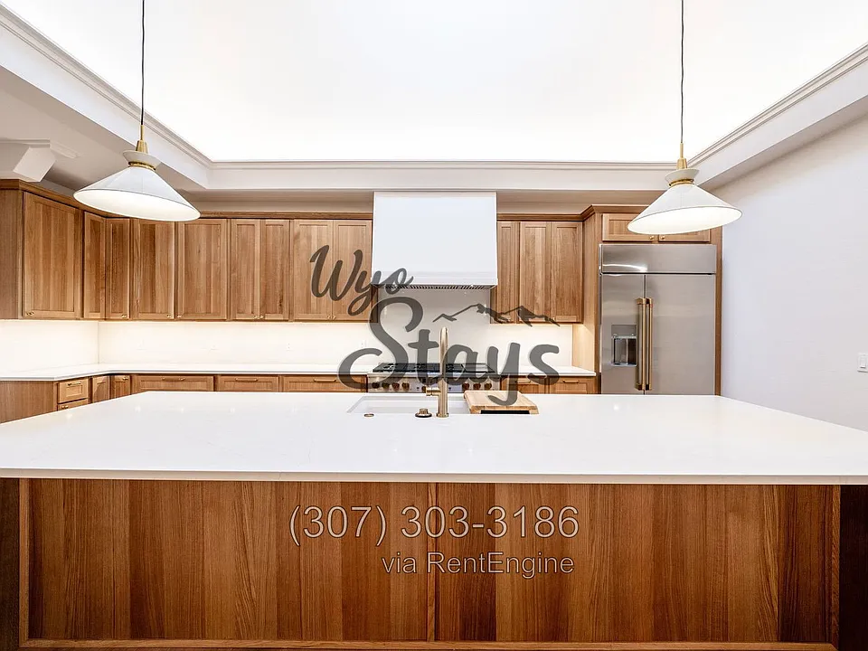 226 N Main St #202