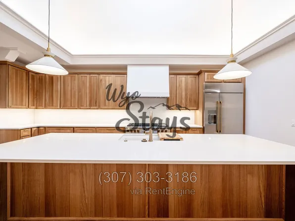 226 N Main St #202, Sheridan, WY 82801