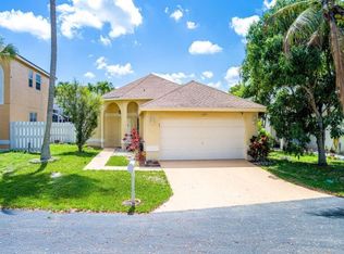 1239 Sussex St, Boynton Beach, FL 33436