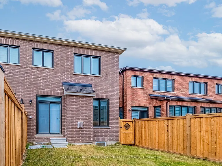 36 Quinton Rdg #UPPER — Photo 40