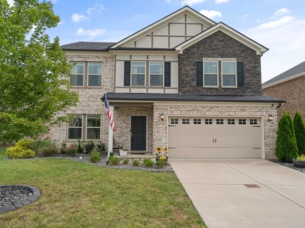 483 Fall Creek Cir, Goodlettsville, TN 37072