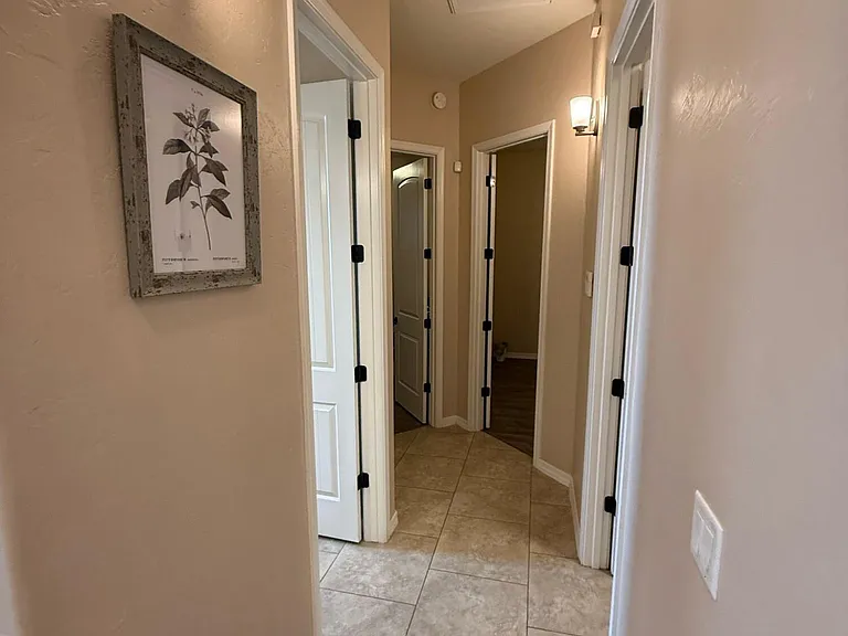 2932 E Acacia Ct — Photo 17