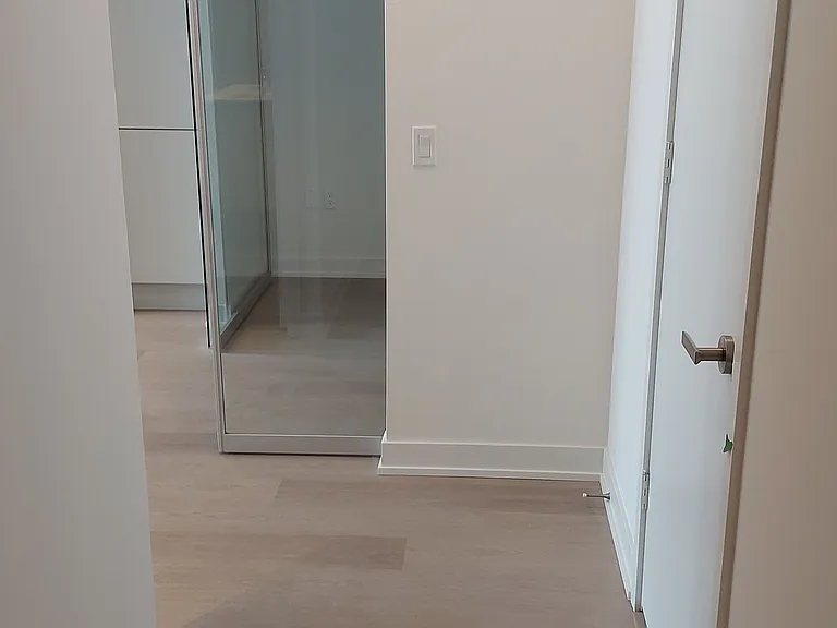 448 Burnhamthorpe Rd W #3612 — Photo 5