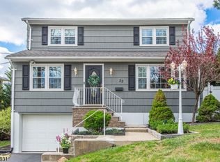 22 Elmwood Rd, Verona Twp., NJ 07044
