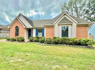 2723 Green Hollow Ln, Memphis, TN 38133