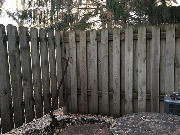 3rd image of 3433 Kenbrooke Ct