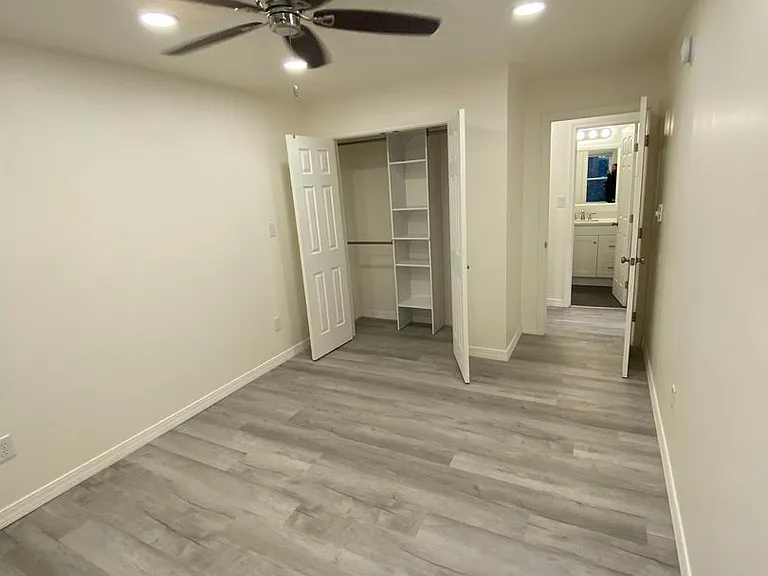 University Park Apartments near Cornell University — Photo 888