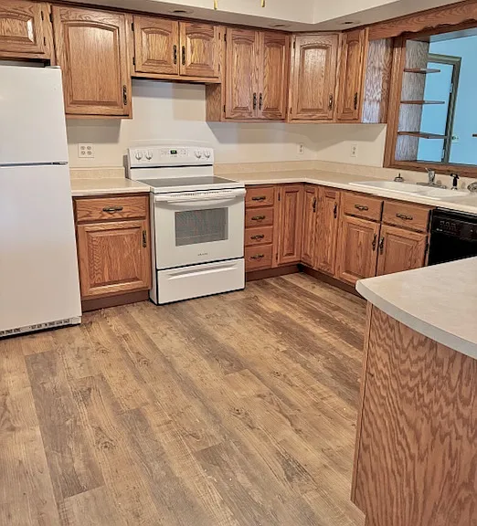 303 S Jacobsen Dr — Photo 9