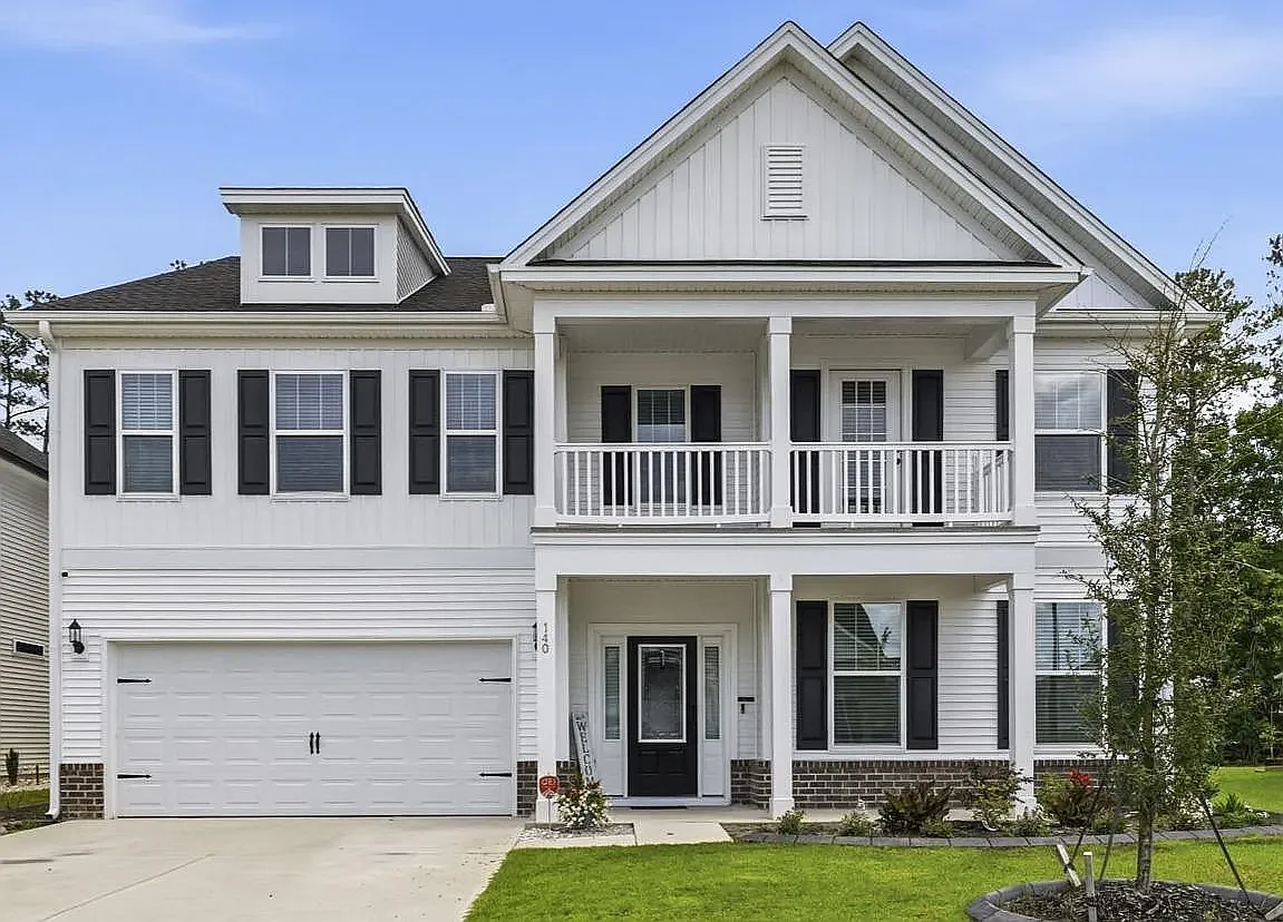 6 bed, 4242 sqft, $3,670 — Photo 1