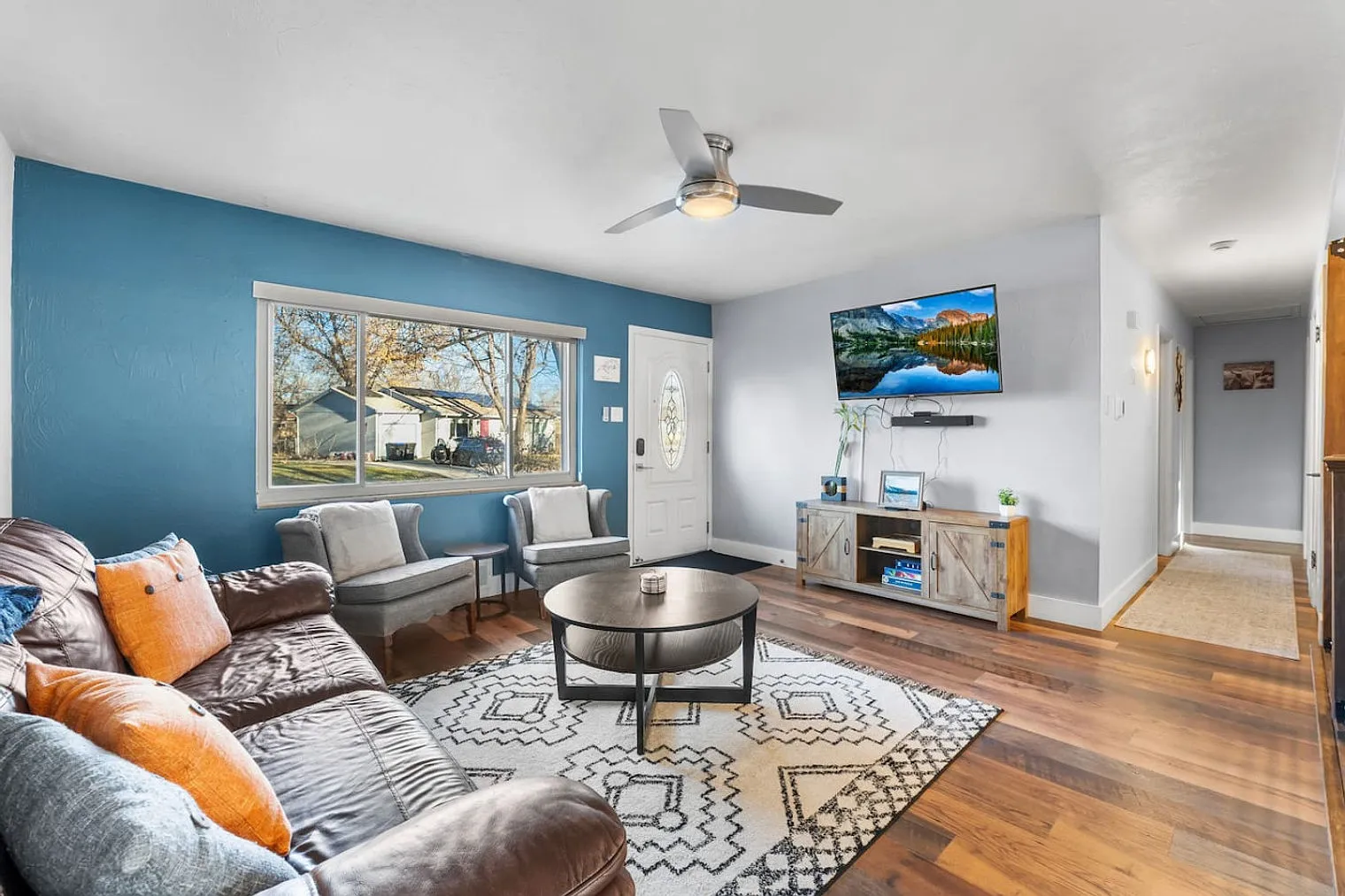 4 bed, 3.0 bath, 2314 sqft, $3,853 — Photo 1