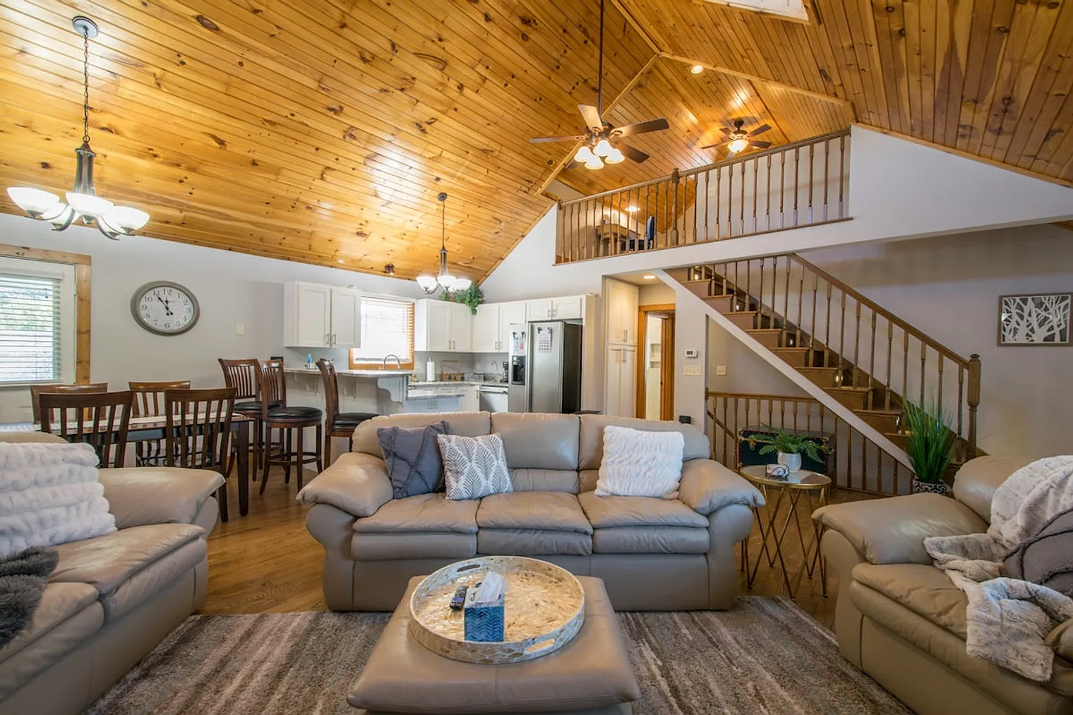 4 bed, 3.0 bath, 2249 sqft, $4,848 — Photo 3