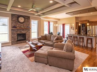 18804 Merion Dr, Omaha, NE 68136