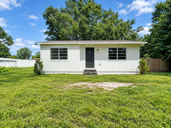 5811 20th St, Zephyrhills, FL 33542
