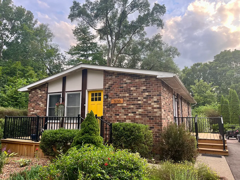 3130 La Salle Dr