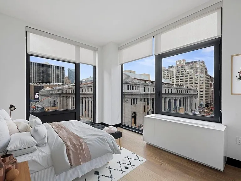 401 W 33rd St #4B — Photo 5