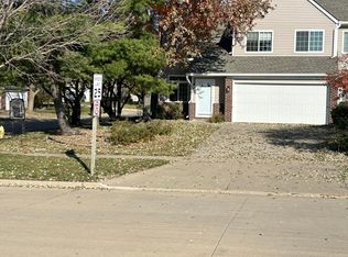 7425 Wistful Vista Dr UNIT 101, West Des Moines, IA 50266