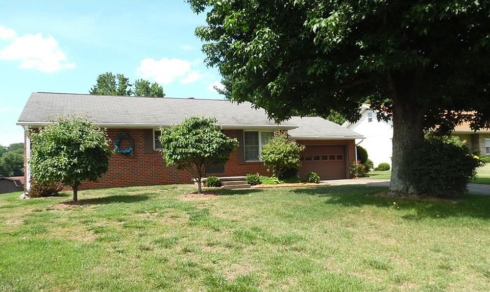 1st image of 115 Morningside Dr