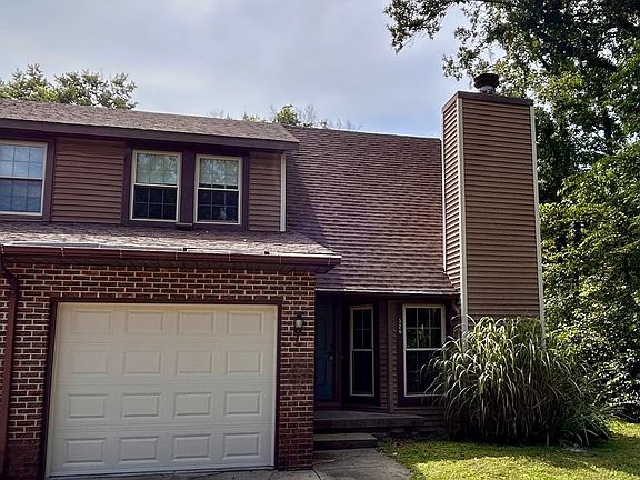 3rd image of 324 White Oak Ln