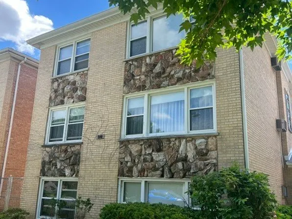 7640 Wilcox St APT 2R, Forest Park, IL 60130