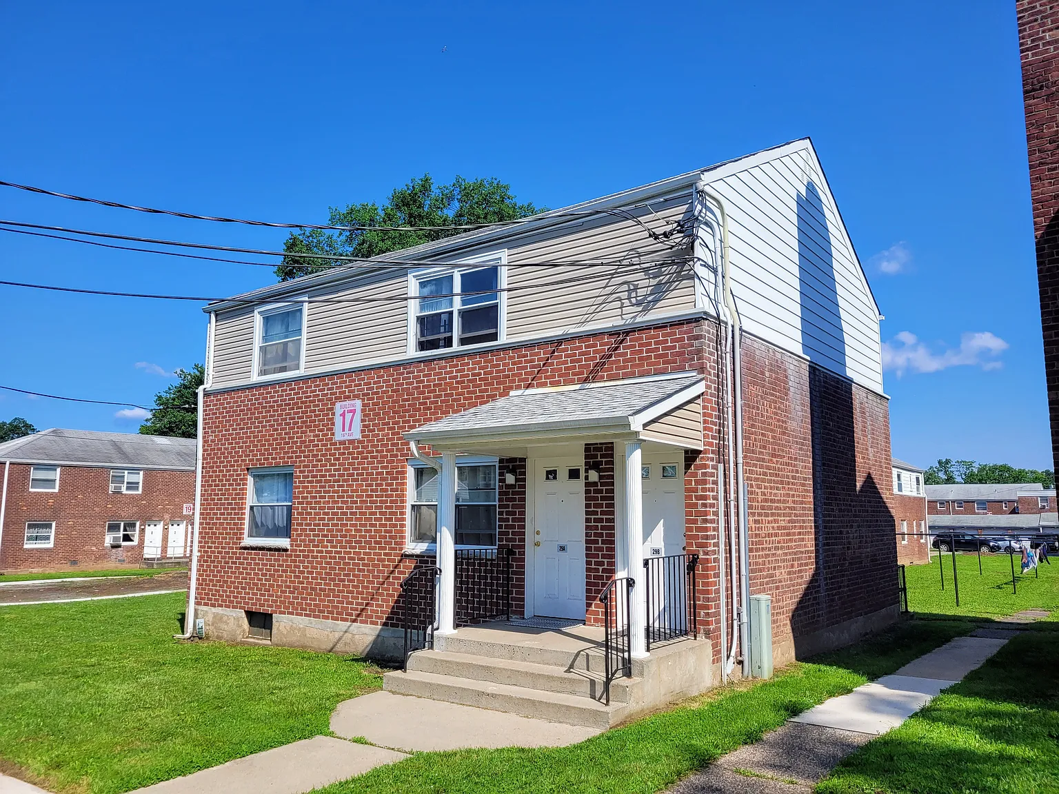 2 bed, 700 sqft, $2,175 — Photo 1