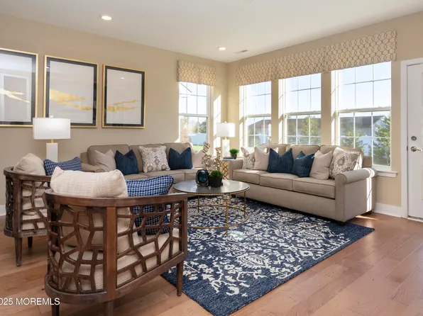 78 Churchill Boulevard, Plumsted, NJ 08533