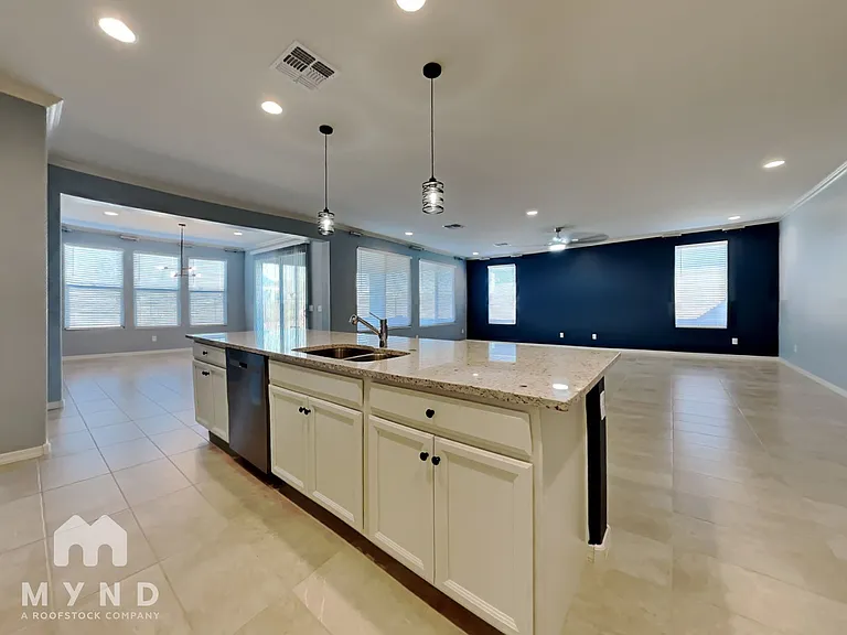 24598 W Concorda Dr — Photo 4