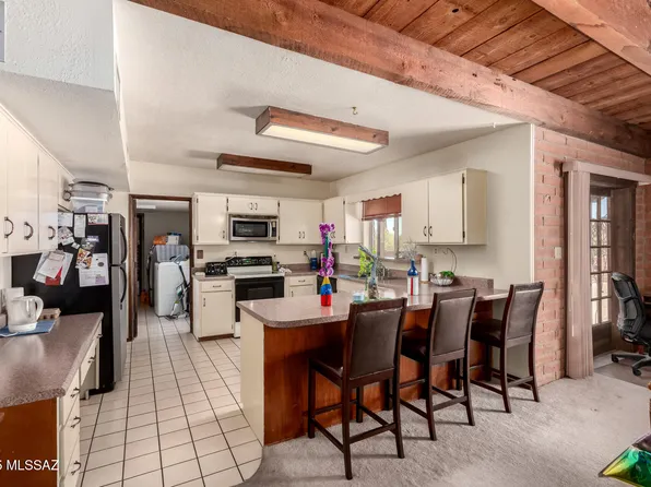 10901 N Camino De Oeste, Tucson, AZ 85742