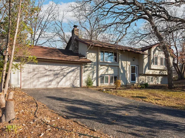 11415 W River Hills Dr, Burnsville, MN 55337