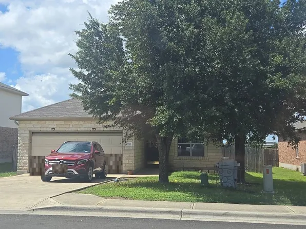1941 Amberwood Loop, Kyle, TX 78640