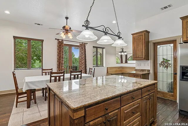 2 bed, 2.0 bath, $3,000 — Photo 1