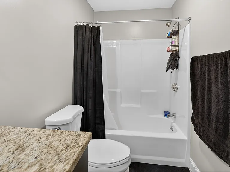5 Twin Ponds Dr #8 — Photo 20