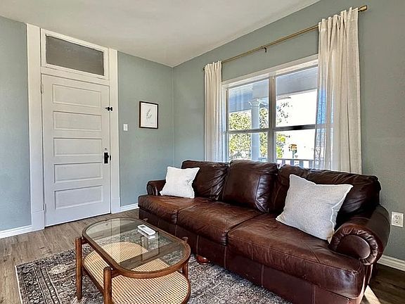 2nd image of 301 W Avenue A #A