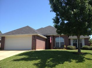1636 Williamsburg Dr, Bossier City, LA 71112