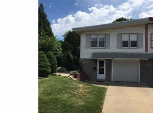 1129 Chesworth Rd, Philadelphia, PA 19115