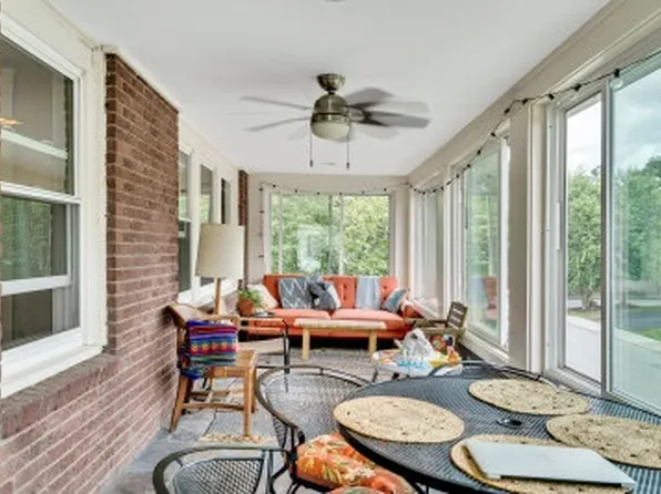 (undisclosed Address), Newton Upper Falls, MA 02464