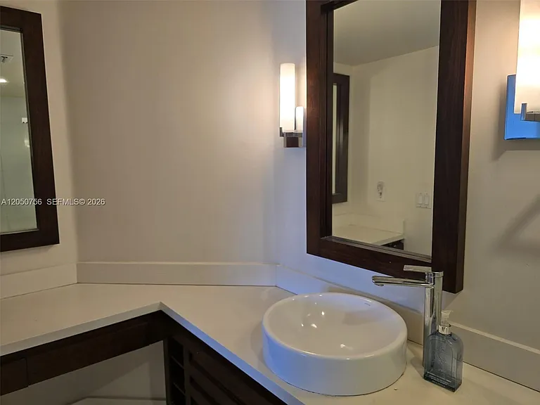 19999 E Country Club Dr #1407 — Photo 17