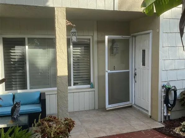 6397 Cape Hatteras Way NE APT 4, Saint Petersburg, FL 33702