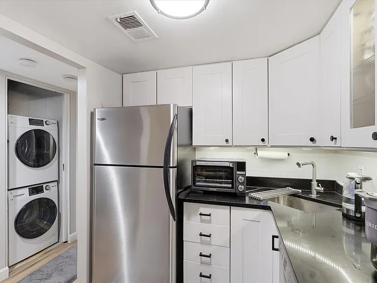 2611 Adams Mill Rd NW #T4 — Photo 10