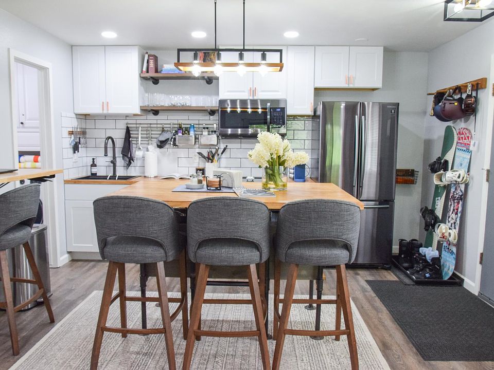 1st image of 2025 Canyons Resort Dr APT O3