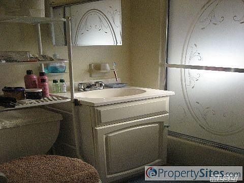 5th image of 12317 145th St